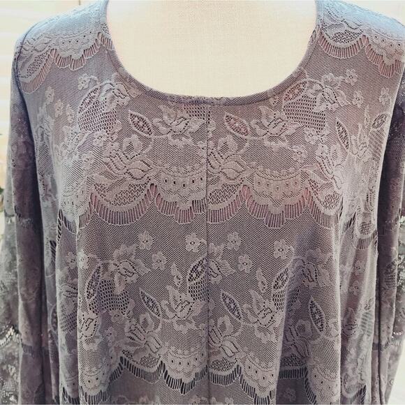 Altar'd State Gray Lace Tunic Short Casual Dress Size Small - Picture 2 of 9